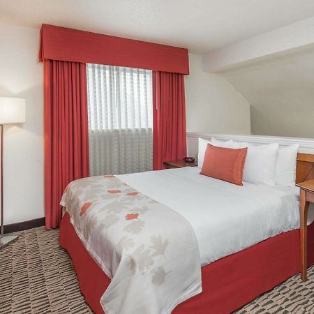 Value Suites Extended Stay - St Louis 马里兰高地 外观 照片