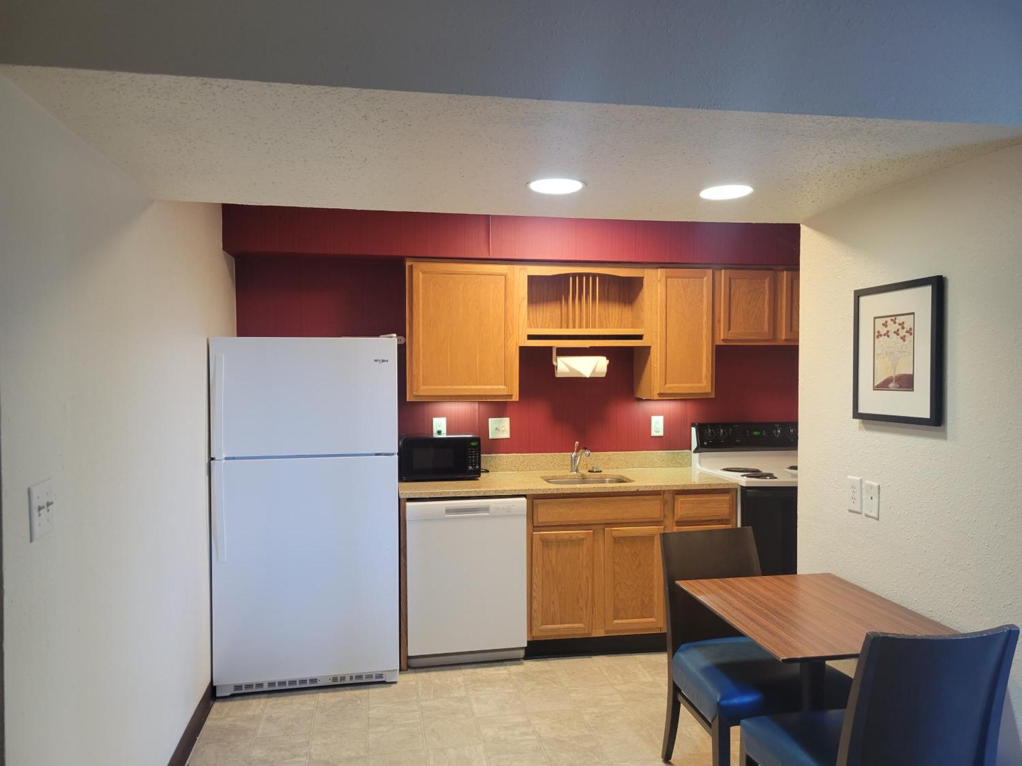 Value Suites Extended Stay - St Louis 马里兰高地 外观 照片