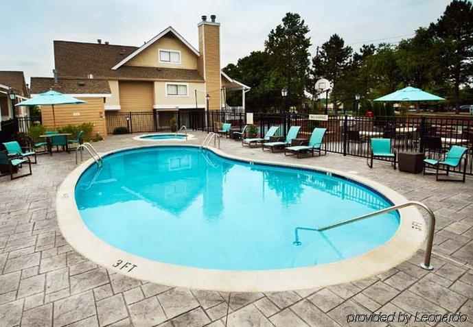 Value Suites Extended Stay - St Louis 马里兰高地 外观 照片