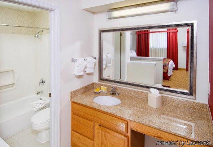 Value Suites Extended Stay - St Louis 马里兰高地 外观 照片