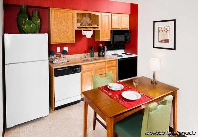Value Suites Extended Stay - St Louis 马里兰高地 外观 照片